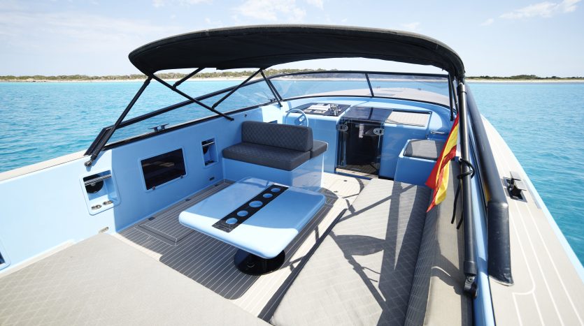 VAN DUTCH 40 – BLUE STEEL