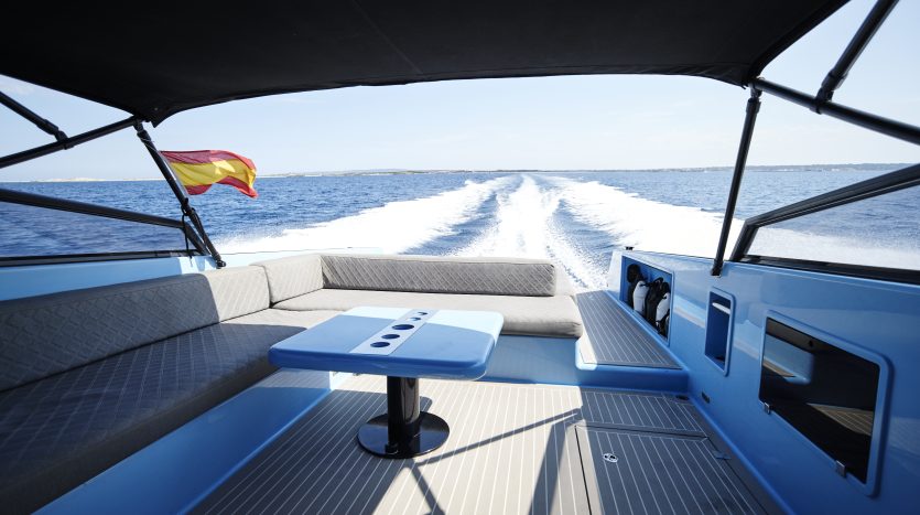 VAN DUTCH 40 – BLUE STEEL