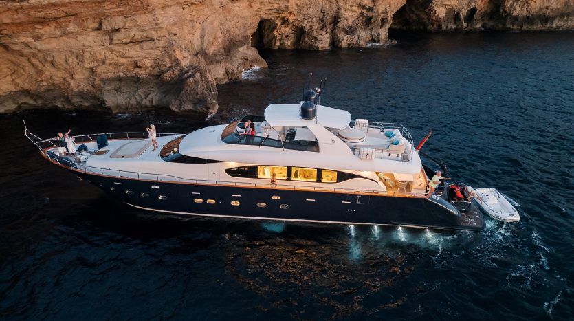 MAIORA 99 – LADY KC