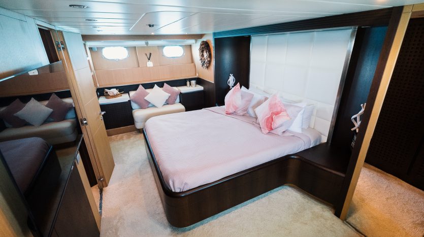 MAIORA 99 – LADY KC