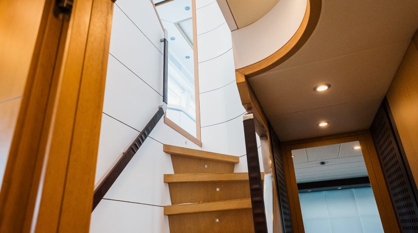 MAIORA 99 – LADY KC