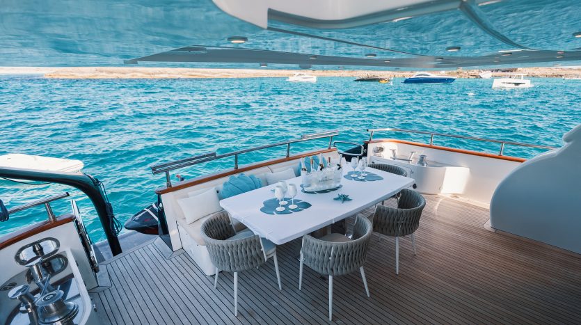 MAIORA 99 – LADY KC