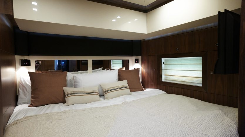 SUNSEEKER PREDATOR 92 – NOVA 92